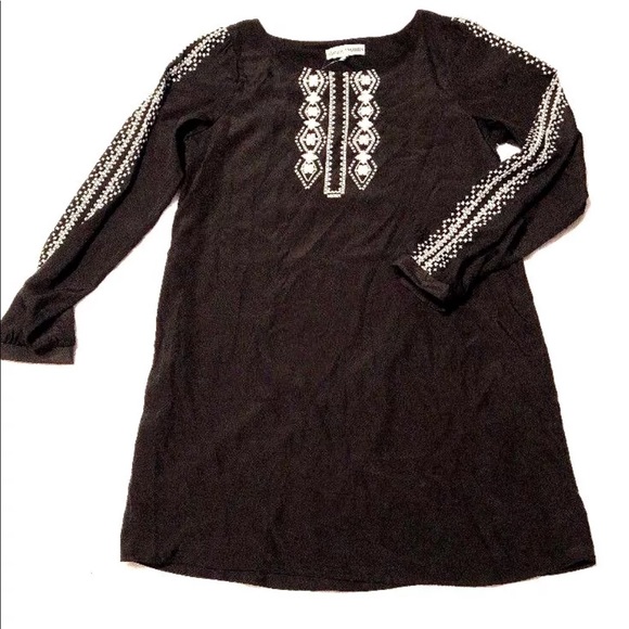 Almost Famous Dresses & Skirts - ⬇️$25 Almost Famous shift peasant dress BOHO